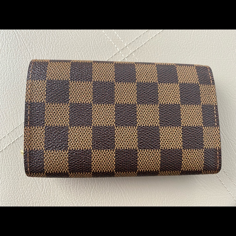 LOUIS VUITTON Tresor wallet - Picture 3 of 15